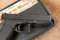 Glock 17 G17 Gen 1 Gen1 9mm 4.49&rdquo; Semi-Auto Striker-Fired Pistol, Tupperware Box, MFD 1986 - 4
