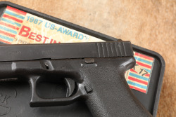 Glock 17 G17 Gen 1 Gen1 9mm 4.49&rdquo; Semi-Auto Striker-Fired Pistol, Tupperware Box, MFD 1986 - 7