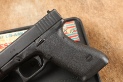Glock 17 G17 Gen 1 Gen1 9mm 4.49&rdquo; Semi-Auto Striker-Fired Pistol, Tupperware Box, MFD 1986 - 8