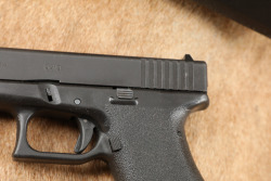 Glock 17 G17 Gen 1 Gen1 9mm 4.49&rdquo; Semi-Auto Pistol, Tupperware Box, MFD 1988 - 7