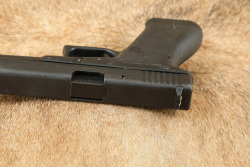 Glock 17 G17 Gen 1 Gen1 9mm 4.49&rdquo; Semi-Auto Pistol, Tupperware Box, MFD 1988 - 15