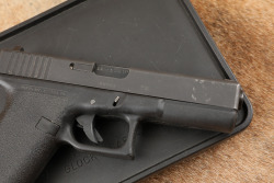 Glock 17 G17 Gen 1 Gen1 9mm 4.49&rdquo; Semi-Auto Pistol, Tupperware Box , MFD1988 - 4