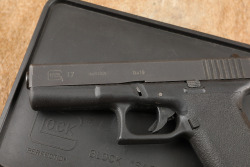 Glock 17 G17 Gen 1 Gen1 9mm 4.49&rdquo; Semi-Auto Pistol, Tupperware Box , MFD1988 - 5