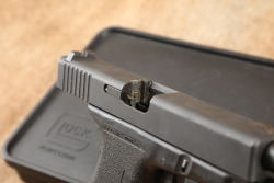 Glock 17 G17 Gen 1 Gen1 9mm 4.49&rdquo; Semi-Auto Pistol, Tupperware Box , MFD1988 - 17