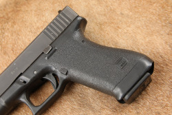 Glock 17 G17 Gen 1 Gen1 9mm 4.49&rdquo; Semi-Auto Striker-Fired Pistol, Tupperware Box, MFD 1988 - 8