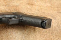 Glock 17 G17 Gen 1 Gen1 9mm 4.49&rdquo; Semi-Auto Striker-Fired Pistol, Tupperware Box, MFD 1988 - 11