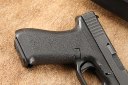 Glock 17 G17 Gen 1 Gen1 9mm 4.49&rdquo; Semi-Auto Striker-Fired Pistol, Tupperware Box, MFD 1986 - 3