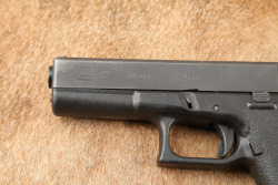 Glock 17 G17 Gen 1 Gen1 9mm 4.49&rdquo; Semi-Auto Striker-Fired Pistol, Tupperware Box, MFD 1986 - 6