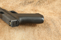 Glock 17 G17 Gen 1 Gen1 9mm 4.49&rdquo; Semi-Auto Striker-Fired Pistol, Tupperware Box, MFD 1986 - 13