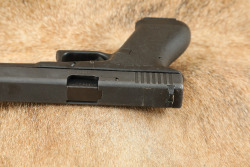 Glock 17 G17 Gen 1 Gen1 9mm 4.49&rdquo; Semi-Auto Striker-Fired Pistol, Tupperware Box, MFD 1986 - 15