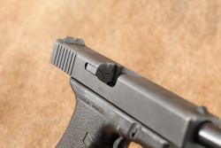 Glock 17 G17 Gen 1 Gen1 9mm 4.49&rdquo; Semi-Auto Striker-Fired Pistol, Tupperware Box, MFD 1986 - 18