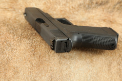 First Year Glock 19 G19 Gen 2 Gen2 9mm 4.02&rdquo; Semi-Auto Pistol, Tupperware Box, MFD 1988 - 14