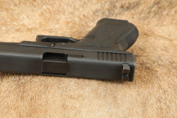 First Year Glock 19 G19 Gen 2 Gen2 9mm 4.02&rdquo; Semi-Auto Pistol, Tupperware Box, MFD 1988 - 15