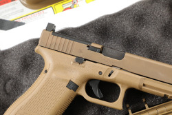 LNIB Davidson's Exclusive Glock 19X Coyote 9mm Semi-Automatic Pistol Threaded Suppressor Ready MOS - 4
