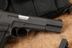 Springfield Armory SA-35 4.7&rdquo; 9mm Luger Semi-Auto Pistol & Carry Case, 6 Mags & Holster - 7