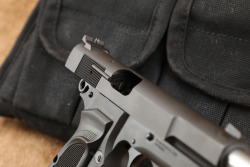 Springfield Armory SA-35 4.7&rdquo; 9mm Luger Semi-Auto Pistol & Carry Case, 6 Mags & Holster - 21