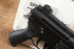 Unfired HK SP89 9mm 4.5? Heckler & Koch Semi-Automatic Pistols Consecutive Serial Numbers, 1993 - 32