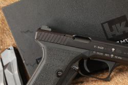 German Heckler & Koch HK P7 M13 4&rdquo; 9mm 13RD Squeeze Cocking Pistol MFD 1994 - 4