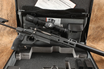Gunwerks Skunkwerks The Accountant .308 Winchester 17.5&rdquo; Bolt Action Rifle System & Leupold Scope
