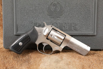 Stainless Ruger SP101 3&rdquo; .327 Federal Magnum DA/SA 6-shot Revolver & Case, MFD 2008