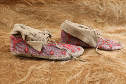 Antique 20th Century Plains Indians Beaded Deerskin & Canvas Moccasins - 3
