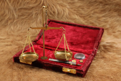 Modern Made Antique Gold Rush Style Miner's Assaying Pocket Scale