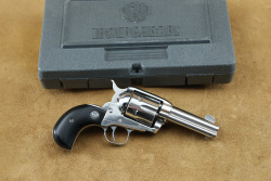 Ruger Vaquero Model 00510 4 5/8" Stainless .45 Colt Single Action Revolver, MFD 2002 - 2