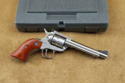 Ruger Single Seven Stainless 08160 KSSM-5-327 Lipseys Exclusive 5 1/2" .327 Mag SA Revolver, 2014 - 2
