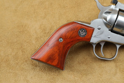 Ruger Single Seven Stainless 08160 KSSM-5-327 Lipseys Exclusive 5 1/2" .327 Mag SA Revolver, 2014 - 4