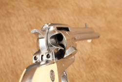 Ruger New Model Single-Six 5 1/2" .32 H&R Mag Stainless Single Action Revolver, MFD 2003 - 19