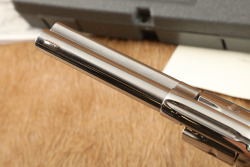 Ruger New Model Single-Six KSSM-4FI .32 H&R Mag Stainless 4 5/8&rdquo; Single Action Revolver, MFD 2000 - 17