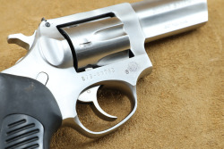 Ruger SP101 05759 KSP-32731X 3" Stainless .327 Fed Mag Double Action Revolver & Box, MFD 2008 - 19