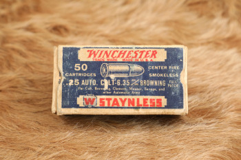50x Rounds of Winchester .25 ACP Colt Full Patch Staynless Ammo in 1920s Blue Label Box