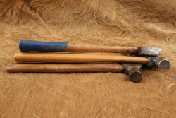 Lot of 3 Antique 1920s Winchester Axes, 2x Carpenter's Half Hatchet Hammers, 1x Traditional Hand Ax - 8