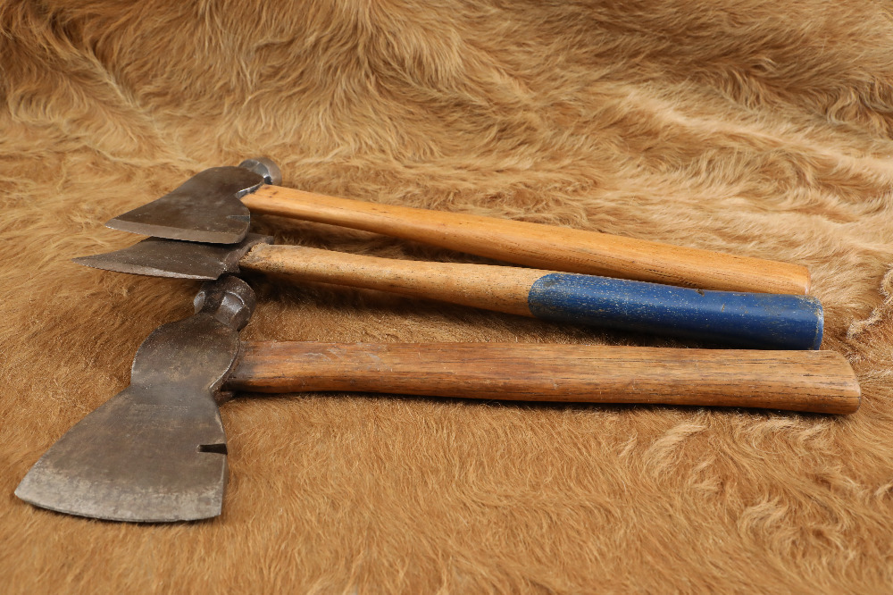 Lot of 3 Antique 1920s Winchester Axes, 2x Carpenter's Half