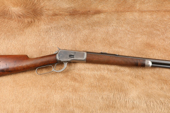 Winchester Model 1892 92 24&rdquo; Octagonal .32-20 WCF Lever Action Rifle, MFD 1909 C&R