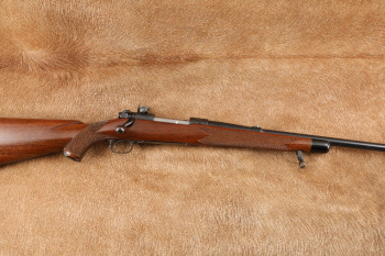Restored Winchester Model 70 Super Grade .220 Swift 26&rdquo; Bolt Action Rifle, Lyman Sight, 1947 C&R