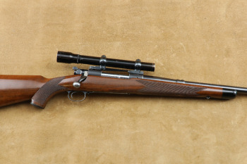 Pre-64 Winchester Model 70 Super Grade Carbine 20" 7mm Mauser Bolt Action Rifle, MFD 1942 C&R