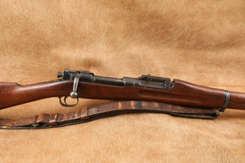 US Springfield M1903 U.S.N.R.F. 24&rdquo; .30-06 SPRG Bolt Action Rifle, 1910 C&R (12/10 BBL Date)