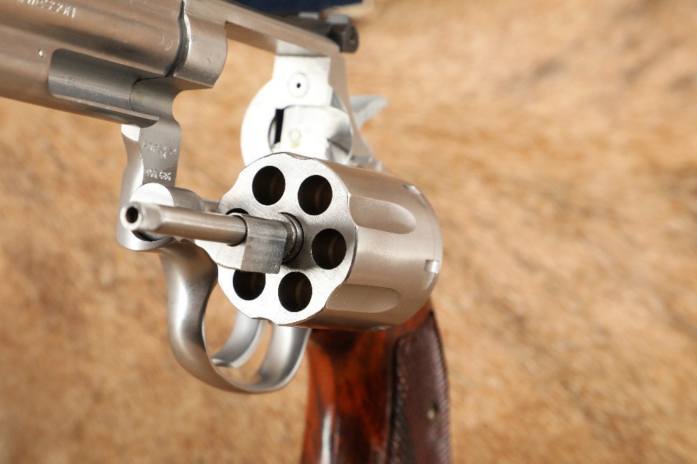 Smith & Wesson S&W Model 686 M .357 Magnum Stainless 6 Revolver