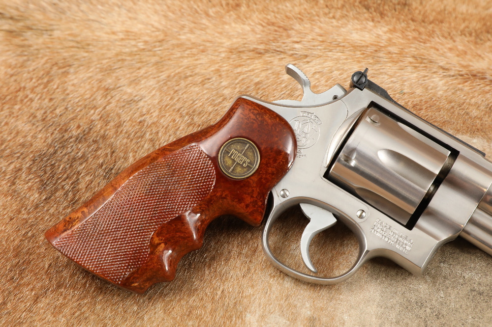 Smith & Wesson S&W Model 657 The .41 Magnum Stainless 8 3/8 Double