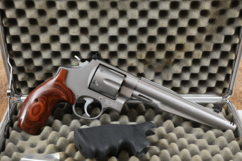 Smith & Wesson S&W Performance Center 629-6 Compensated Hunter 170181 Talo .44 Magnum Revolver