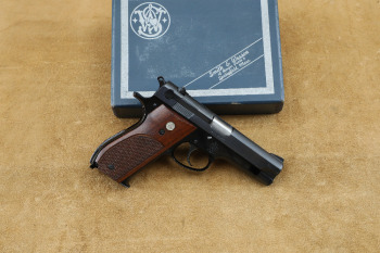 Boxed Smith & Wesson S&W Model 39 No-Dash Alloy Frame 4" 9mm Semi-Auto Pistol, 1966-1970 C&R