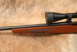 Ruger 77/22 20" .22 WMR Magnum Bolt Action Rifle & Piney 3&ndash;9x40EG Scope, MFD 1996 - 8
