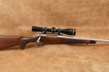 Remington 700 .257 Weatherby Magnum 26&rdquo; Fluted Bolt Action Rifle, Leupold VARI X-III Scope, 2011