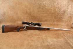Remington 700 .257 Weatherby Magnum 26&rdquo; Fluted Bolt Action Rifle, Leupold VARI X-III Scope, 2011 - 2