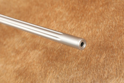 Remington 700 .257 Weatherby Magnum 26&rdquo; Fluted Bolt Action Rifle, Leupold VARI X-III Scope, 2011 - 21