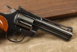 Boxed Colt Diamondback Blue 4" .22 LR Long Rifle SA/DA Double Action Revolver, 1968 C&R - 4