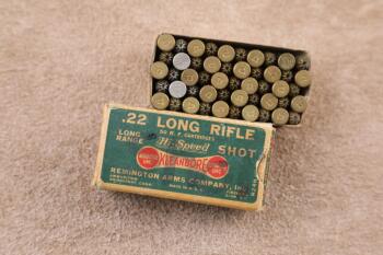 Full Box, 50 Rounds of Vintage 1930s Remington-UMC Kleanbore .22 Long Rifle Shot Ammo