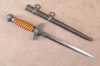 German WW2 Luftwaffe Officer Alcoso 2nd Model Dress Dagger, Sheath